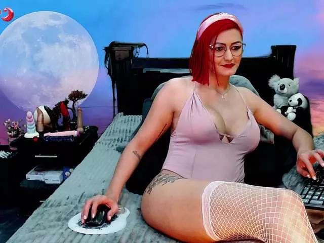 Hanna-Luna on BongaCams 