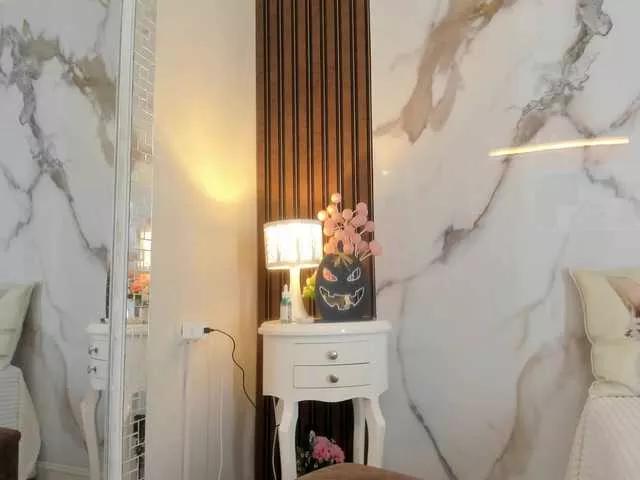 Offline hannahill69 on BongaCams