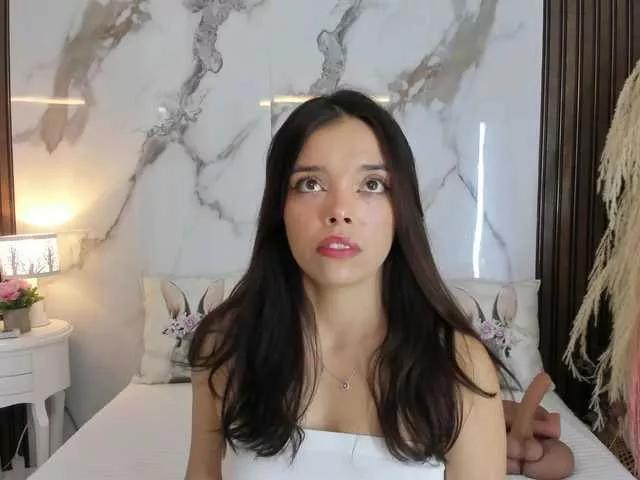 Offline hannahill69 on BongaCams