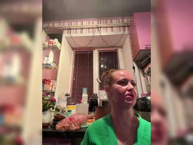 Hello-Kitti on BongaCams