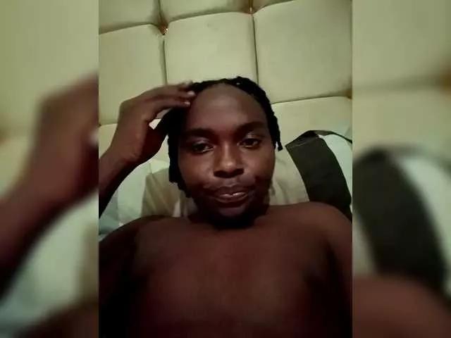 Sweet Highmoans wants you to fuck their body now Highmoans from BongaCams