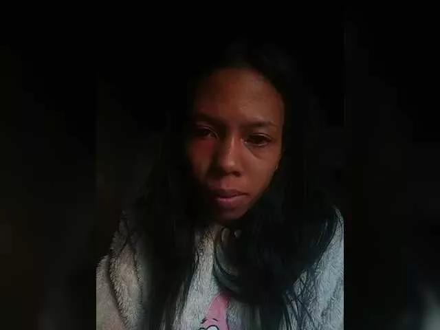 Freechat HotLunah on BongaCams