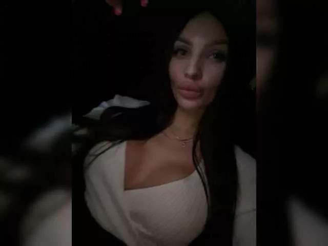 Hotsexwife on BongaCams 
