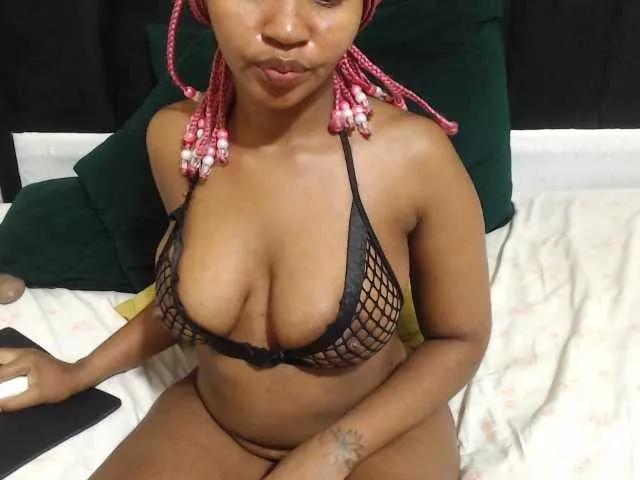 Offline Hotsexyberry21 on BongaCams