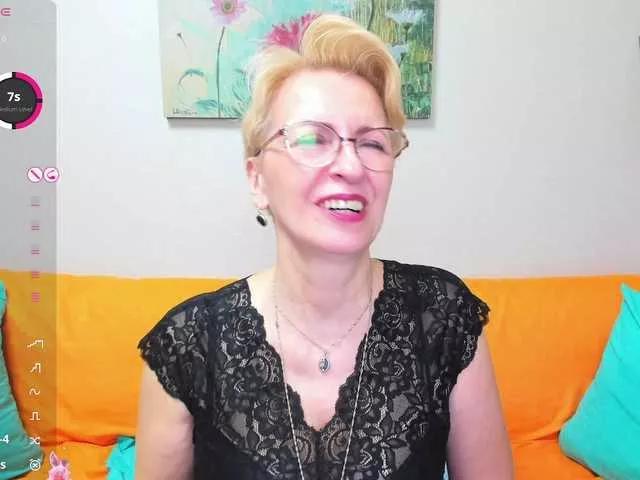 Offline iamyourdream89 on BongaCams