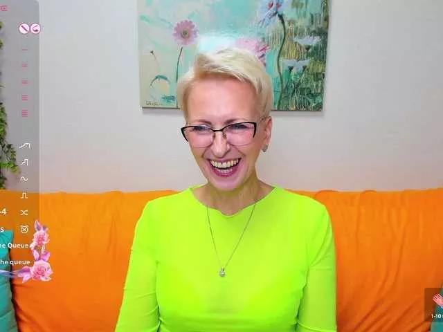 Offline iamyourdream89 on BongaCams