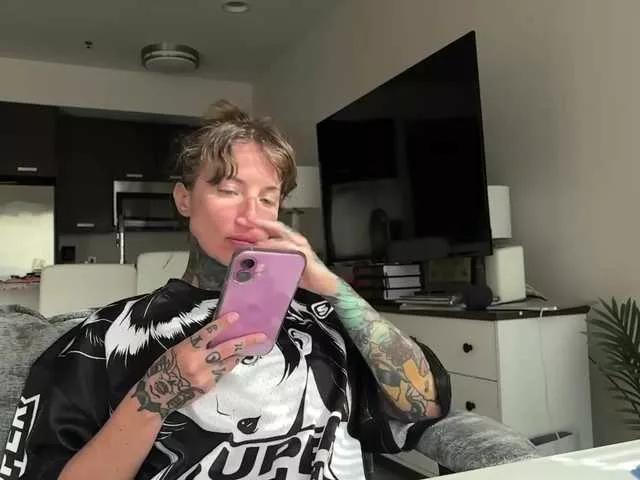 iiixbostonxiii on BongaCams