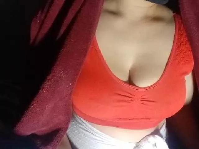 Offline indiagirl50 on BongaCams