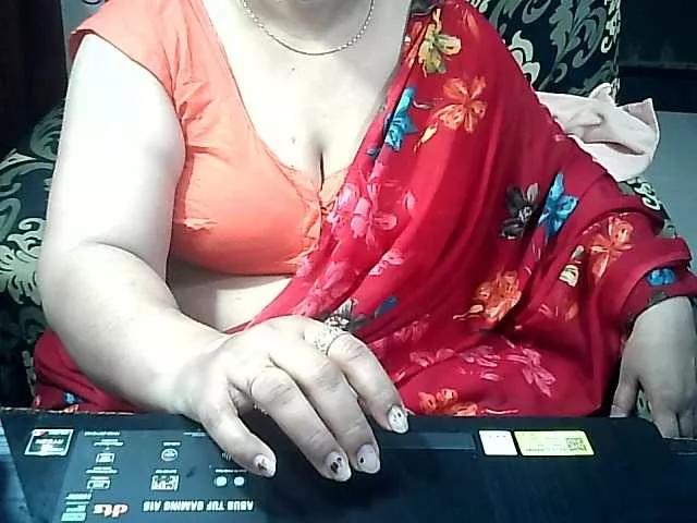 Offline Indianbhabhimilf40 on BongaCams