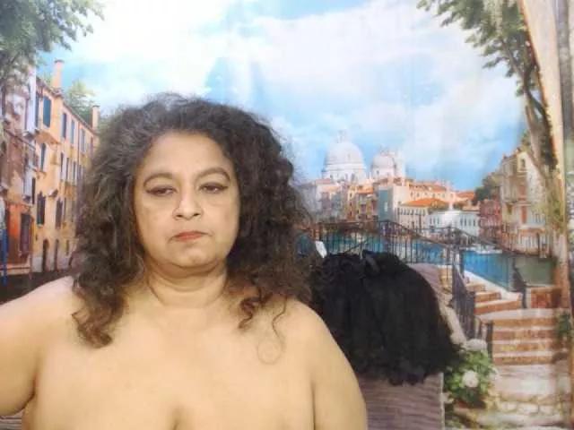 Freechat indianstar75 on BongaCams
