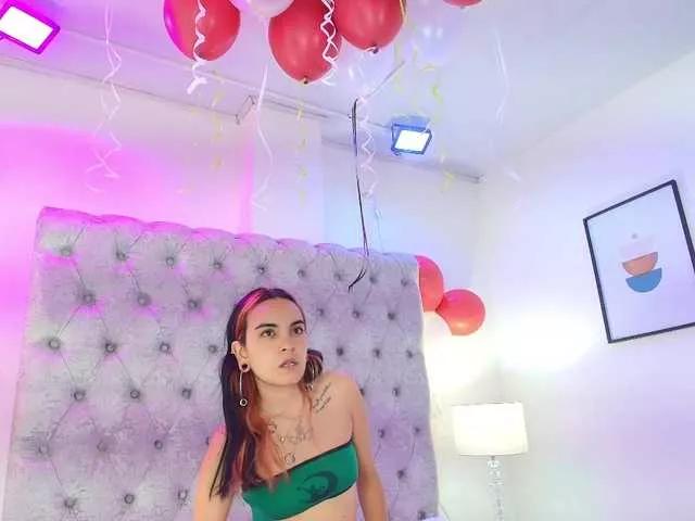 Inferlucy on BongaCams