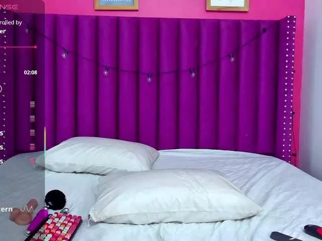 innocenthazel on BongaCams 