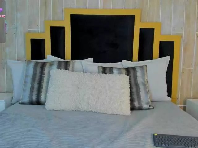 Offline isabellasouza on BongaCams