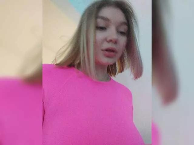 IsabellaST on BongaCams 