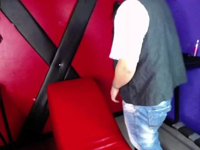 Hot JacksonnScarlett wants you to fuck their body now JacksonnScarlett from BongaCams