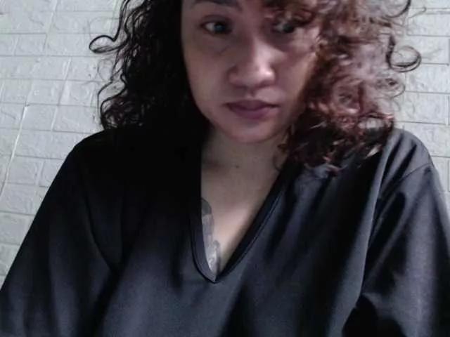 Offline Jeansy23 on BongaCams