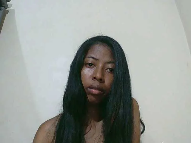 Jolie10 on BongaCams