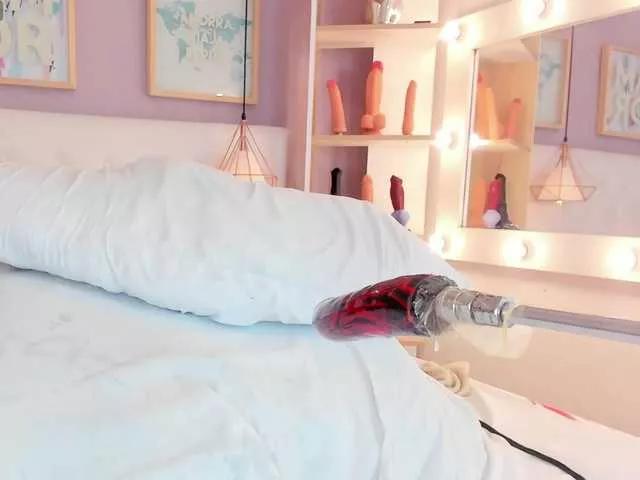 Offline julyannaa on BongaCams