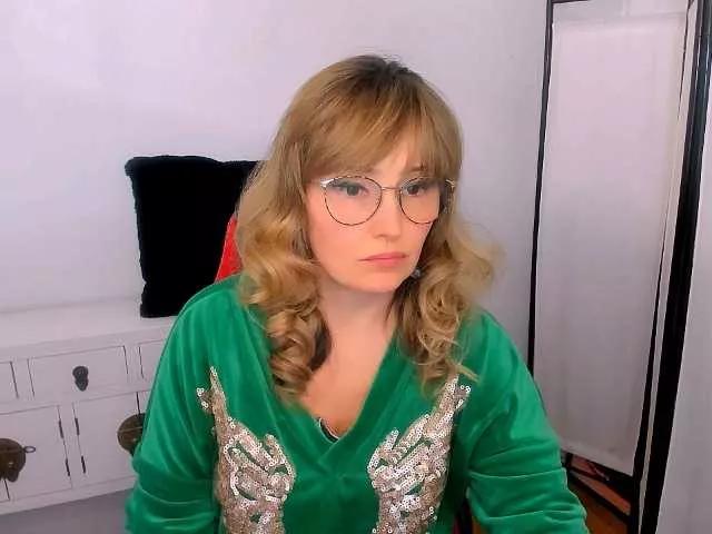 JustineAmore on BongaCams 