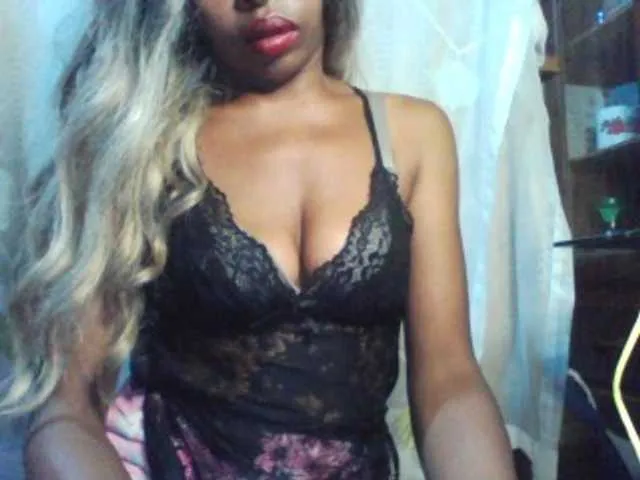 KarlaLuv on BongaCams