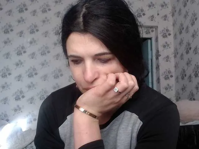 Karolina33 on BongaCams