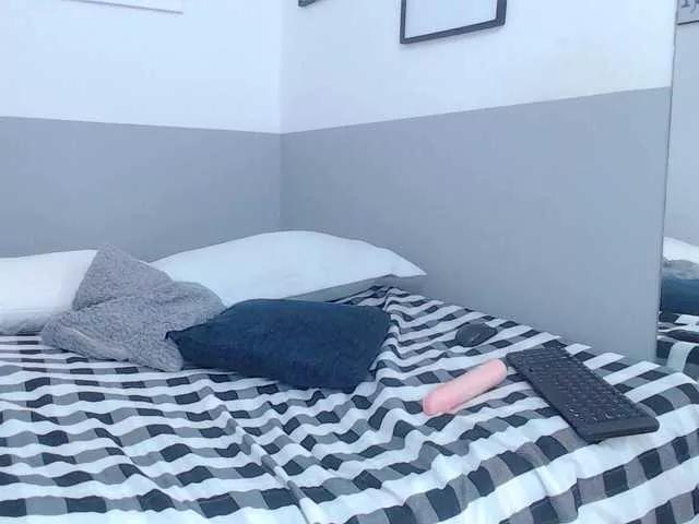 katanaa023 on BongaCams 