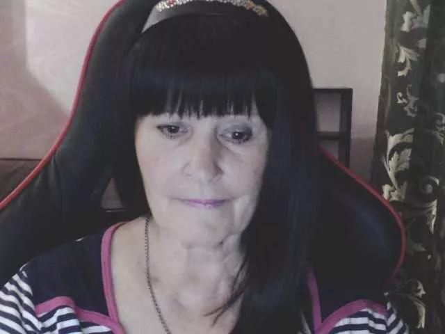 Offline KatarinaGloss on BongaCams