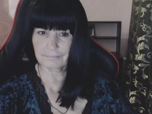 Offline KatarinaGloss on BongaCams