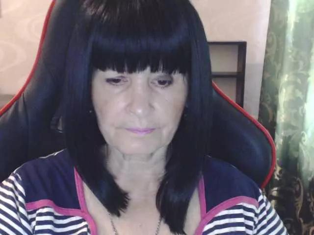 Offline KatarinaGloss on BongaCams