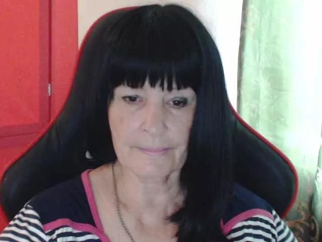 Offline KatarinaGloss on BongaCams