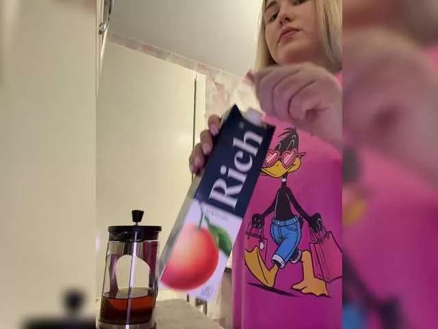 Join 21 years old KateMid from BongaCams KateMid from BongaCams