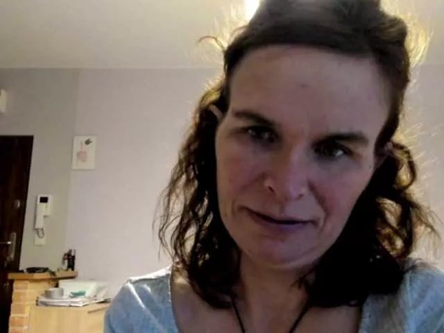 Offline KathyLove1 on BongaCams