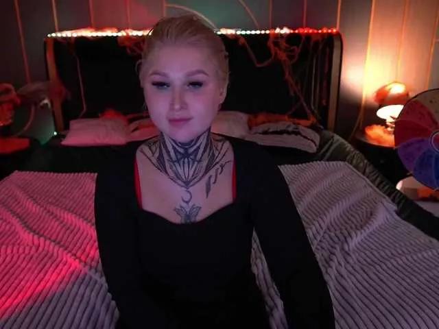 Join 19 years old KellyBabbe from BongaCams KellyBabbe from BongaCams