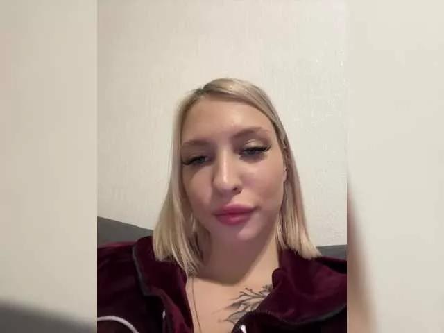 KettyPretty25 on BongaCams 