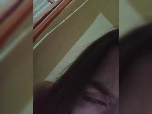 Kissa-is-klassa-a on BongaCams