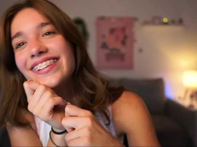 Freechat kissiecat on BongaCams