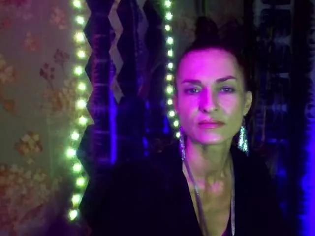 KristinGlow on BongaCams 
