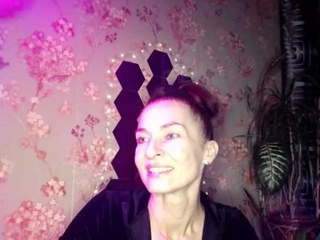 KristinGlow on BongaCams 