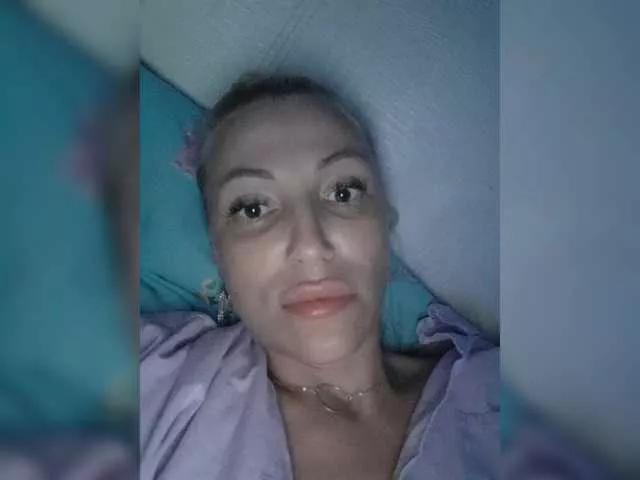 Laef1881 on BongaCams 