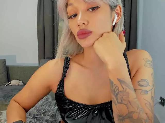 LambaBaby on BongaCams 