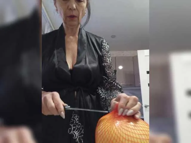 Offline Lana-11 on BongaCams