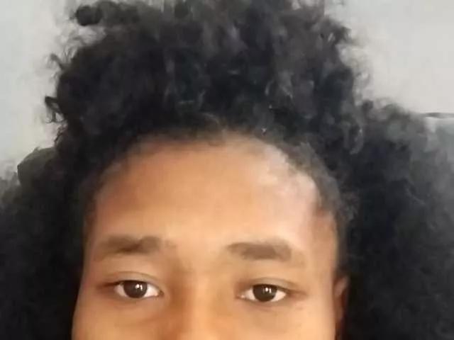 Larry2 on BongaCams 