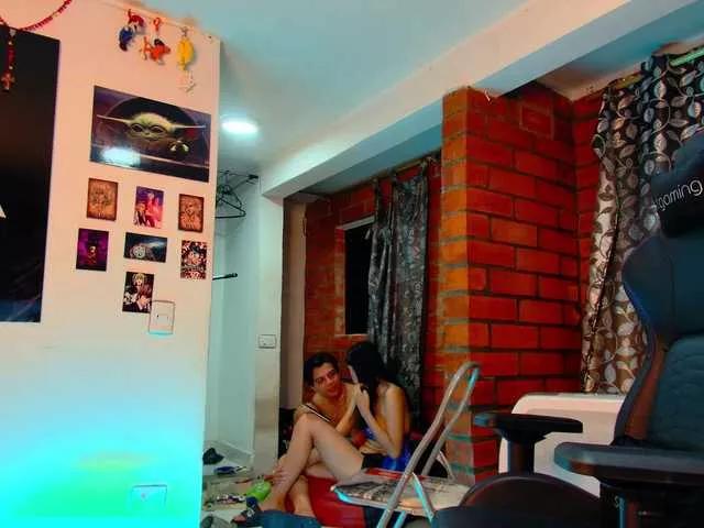 Offline latin-couple77 on BongaCams