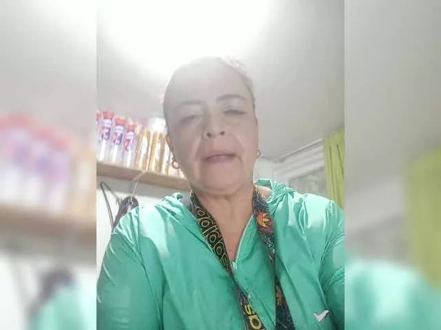 Offline latinaamorosa on BongaCams