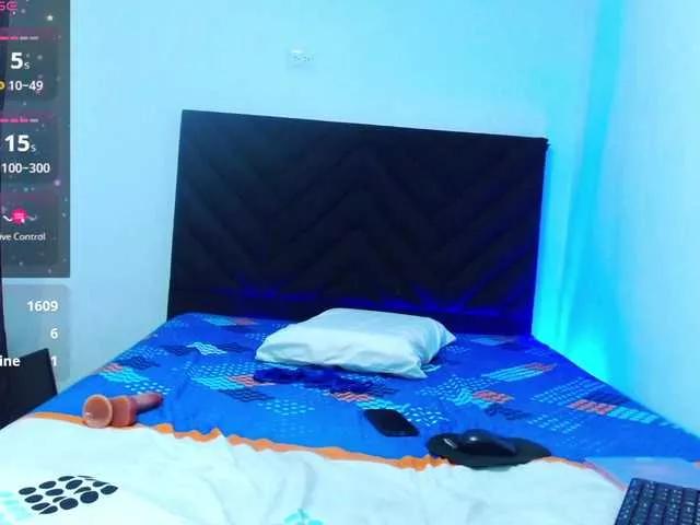 Offline latinpetite on BongaCams