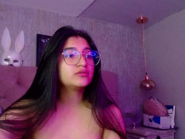 Offline laurenelove on BongaCams