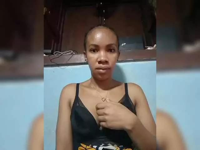 Laynna on BongaCams 