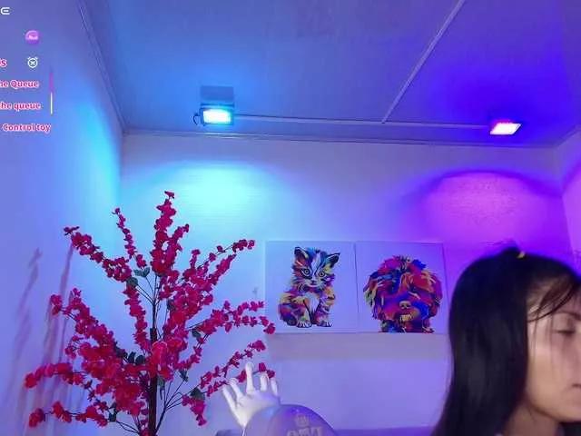 Sexy Leia-laurent wants you to fuck her body now Leia-laurent from BongaCams