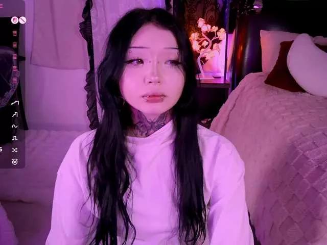 Leinbone from BongaCams