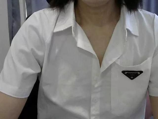 Lesya-Thao on BongaCams 